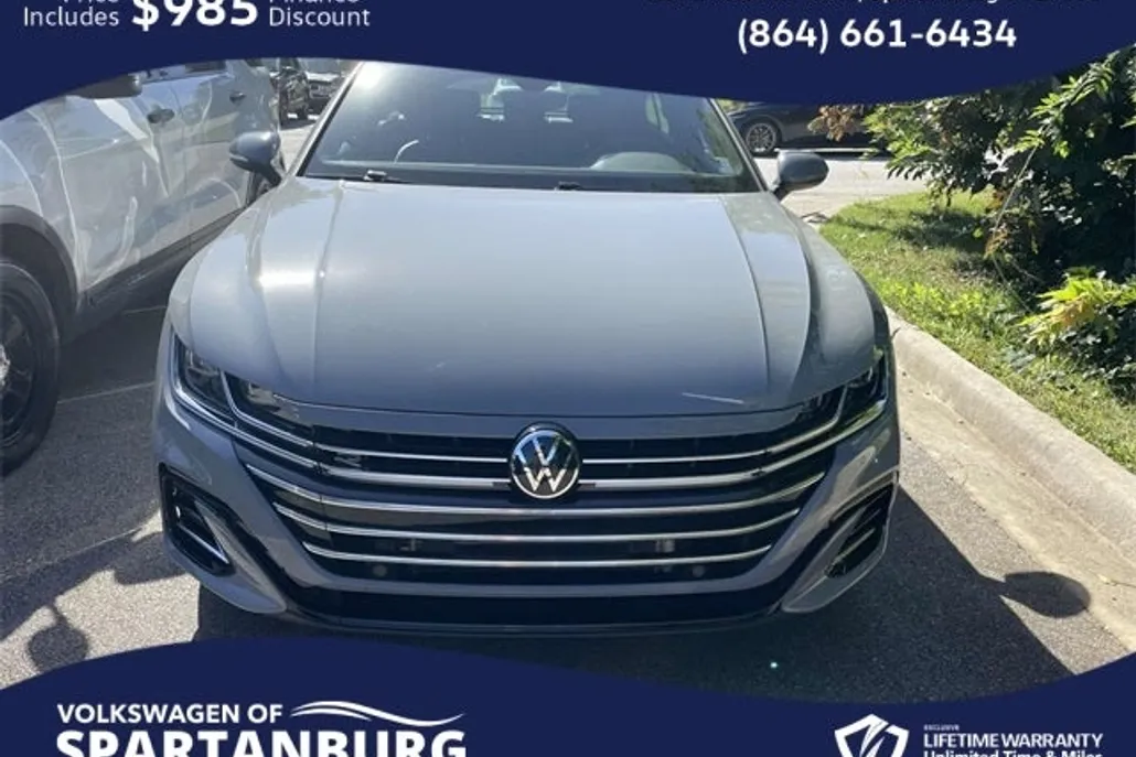 2023 Volkswagen Arteon SEL R-Line photo 1