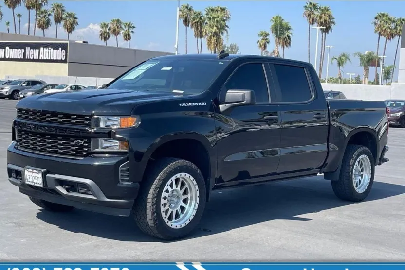 2021 Chevrolet Silverado 1500 Custom photo 1