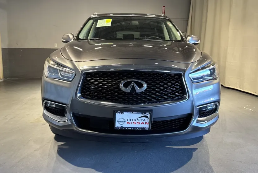 2017 Infiniti QX60 Premium Plus photo 1