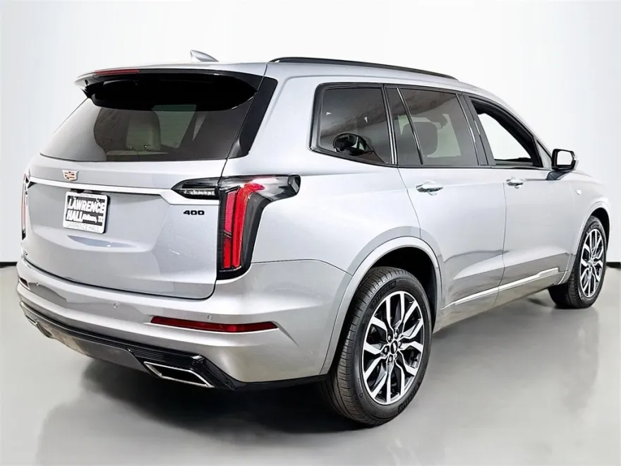 2023 Cadillac XT6 Sport photo 1