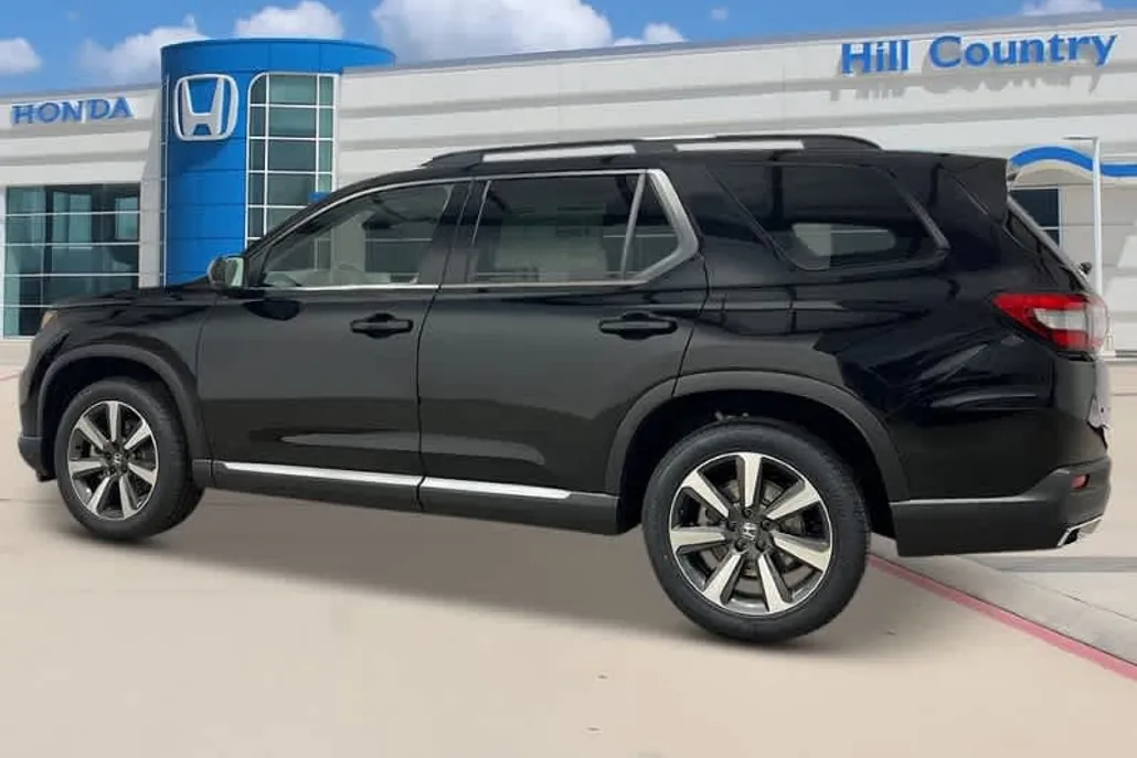 2025 Honda Pilot Elite photo 1