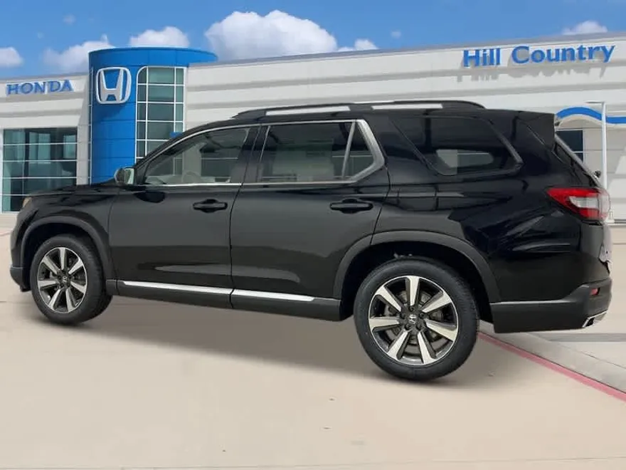 2025 Honda Pilot Elite photo 1