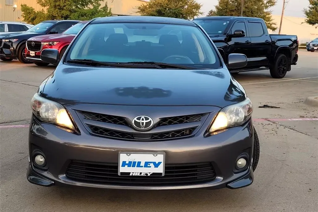 2012 Toyota Corolla S photo 1