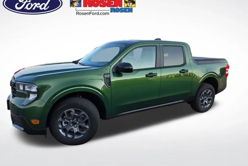 2025 Ford Maverick XLT photo 1