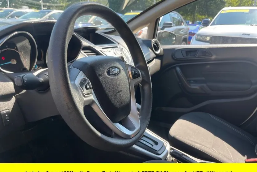 2018 Ford Fiesta SE photo 1