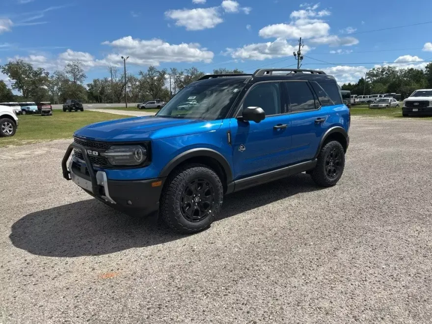 2025 Ford Bronco Sport Outer Banks photo 1