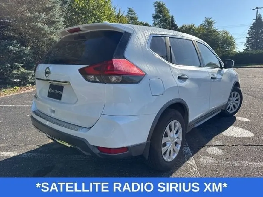 2017 Nissan Rogue S photo 1