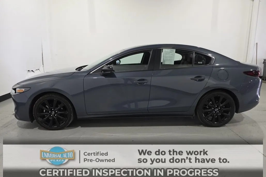2024 Mazda Mazda3 2.5 s Carbon photo 1