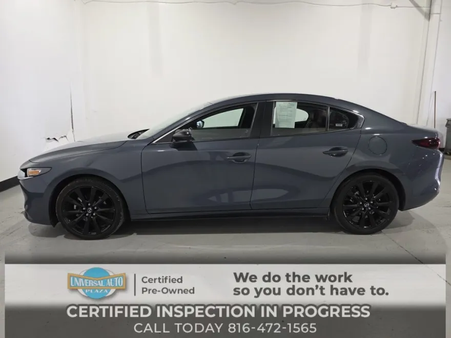 2024 Mazda Mazda3 2.5 s Carbon photo 1