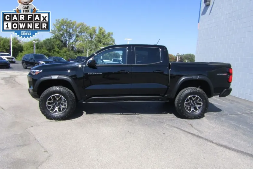 2023 Chevrolet Colorado ZR2 photo 1