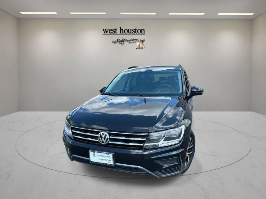 2021 Volkswagen Tiguan SE photo 1