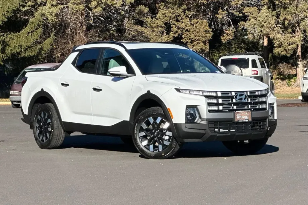 2025 Hyundai Santa Cruz SEL Activity photo 1