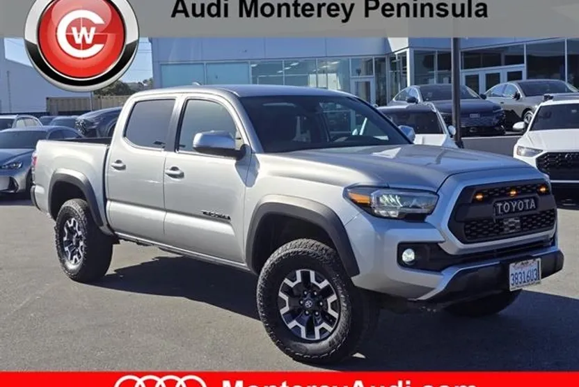 2023 Toyota Tacoma TRD Off-Road photo 1
