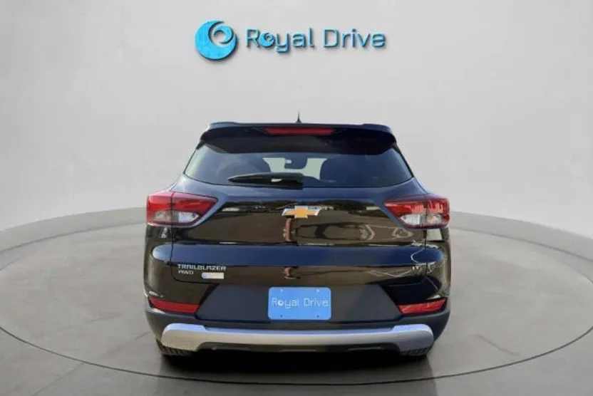 2023 Chevrolet Trailblazer LT photo 1