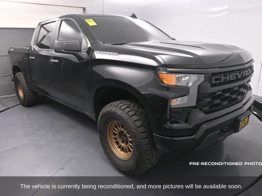 2022 Chevrolet Silverado 1500 Custom photo 1