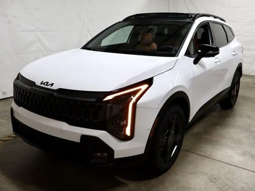2026 Kia Sportage X-Line photo 1