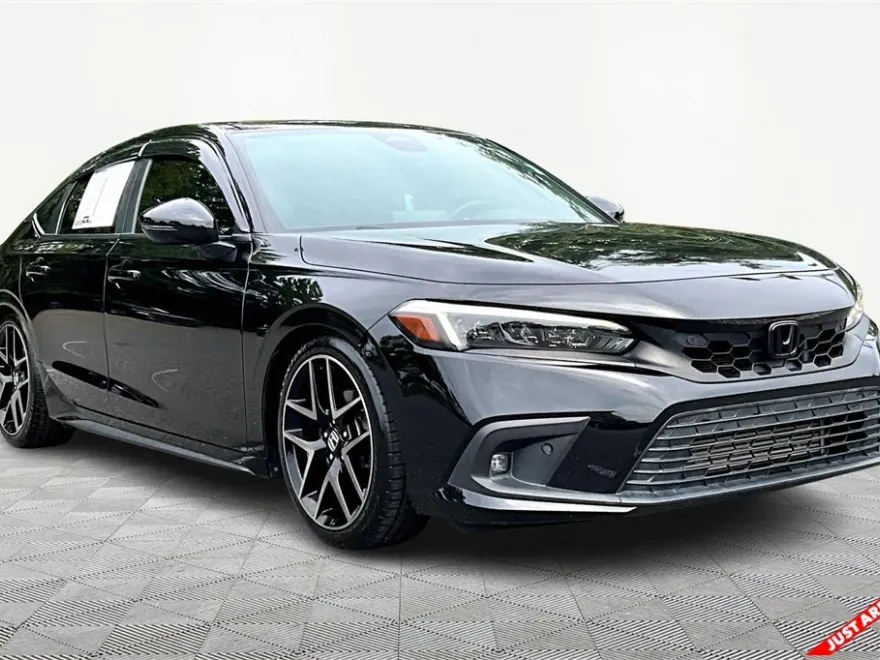 2022 Honda Civic Sport Touring photo 1