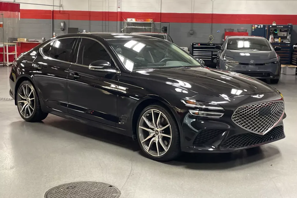 2023 Genesis G70 2.0T photo 1