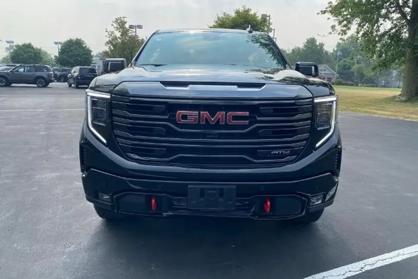 2024 Gmc Sierra 1500 AT4 photo 1