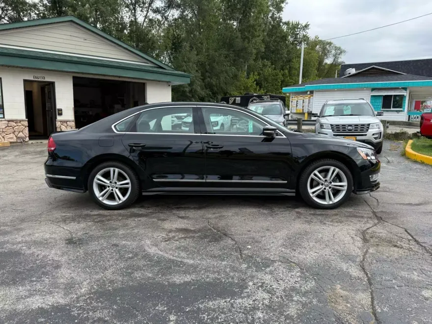 2015 Volkswagen Passat V6 SEL Premium photo 1