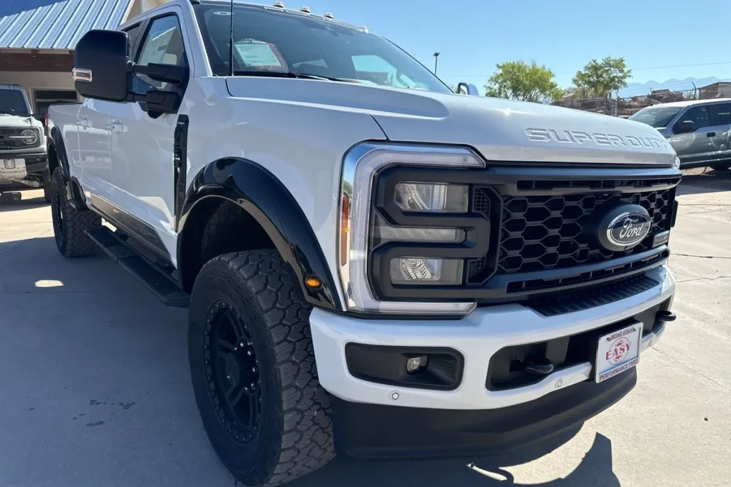 2024 Ford F-250 Lariat photo 1