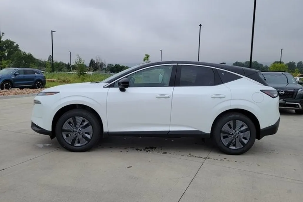 2025 Nissan Murano SL photo 1