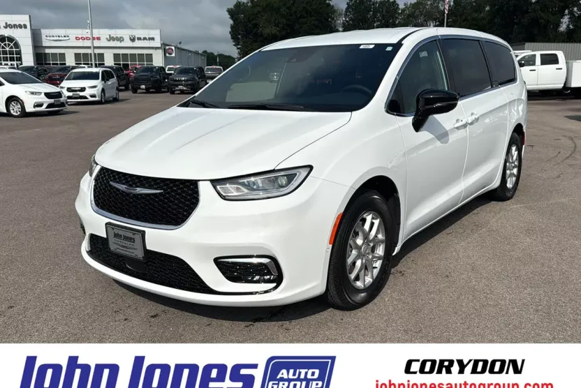 2026 Chrysler Pacifica photo 1