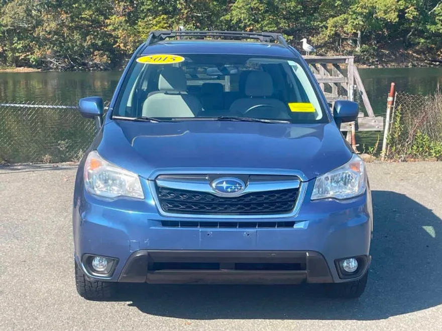 2015 Subaru Forester 2.5i Premium photo 1