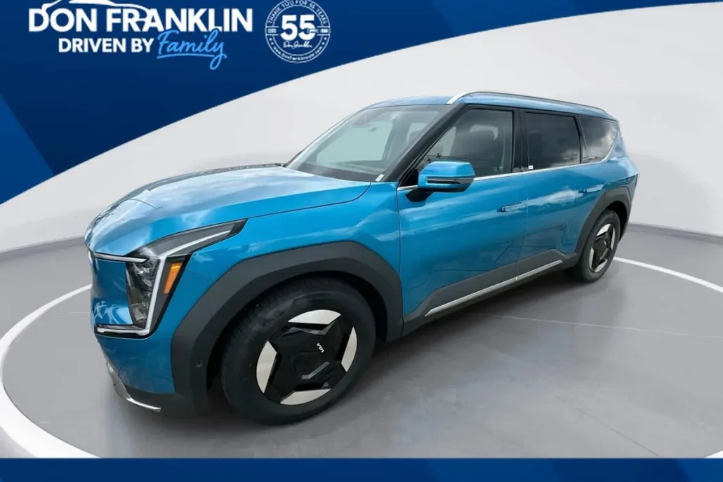 2026 Kia EV9 Wind photo 1