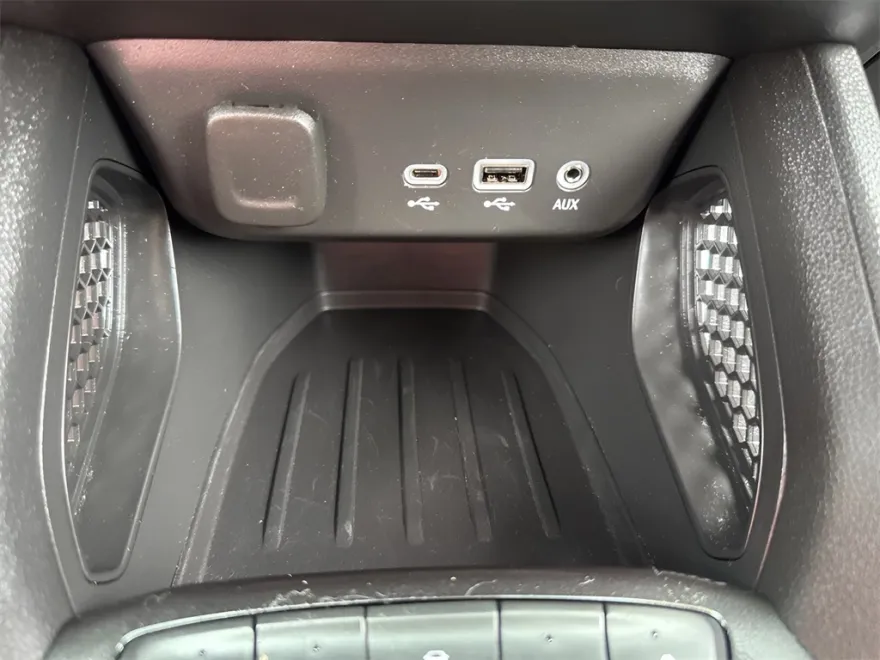 2023 Chevrolet Trailblazer LT photo 1