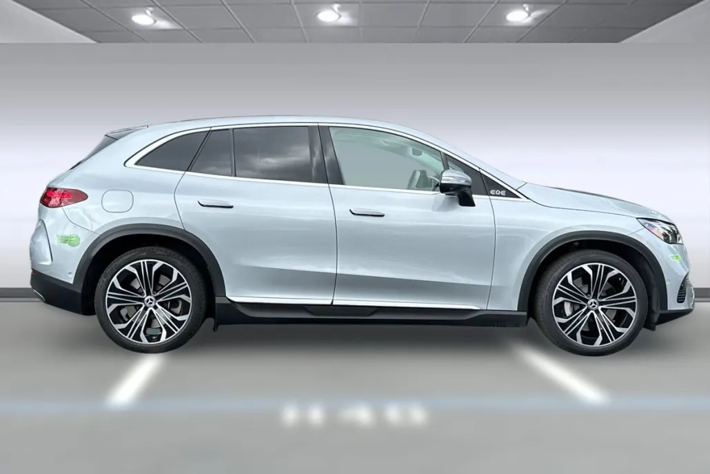 2023 Mercedes Benz EQE SUV 350 4MATIC photo 1