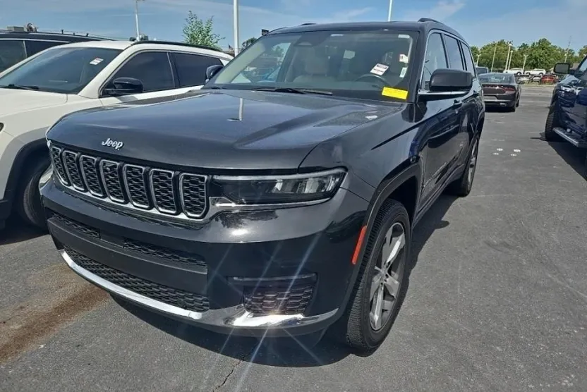 2021 Jeep Grand Cherokee Limited photo 1