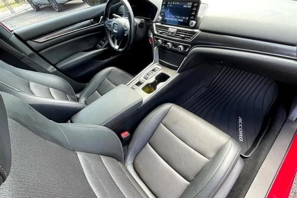 2022 Honda Accord Sport 2.0T photo 1