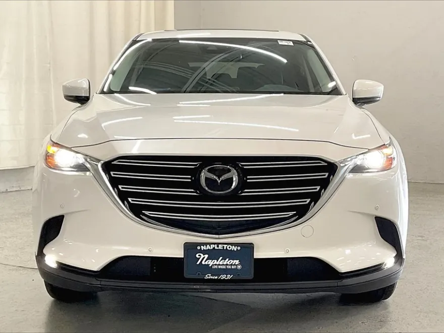 2022 Mazda CX-9 Touring photo 1