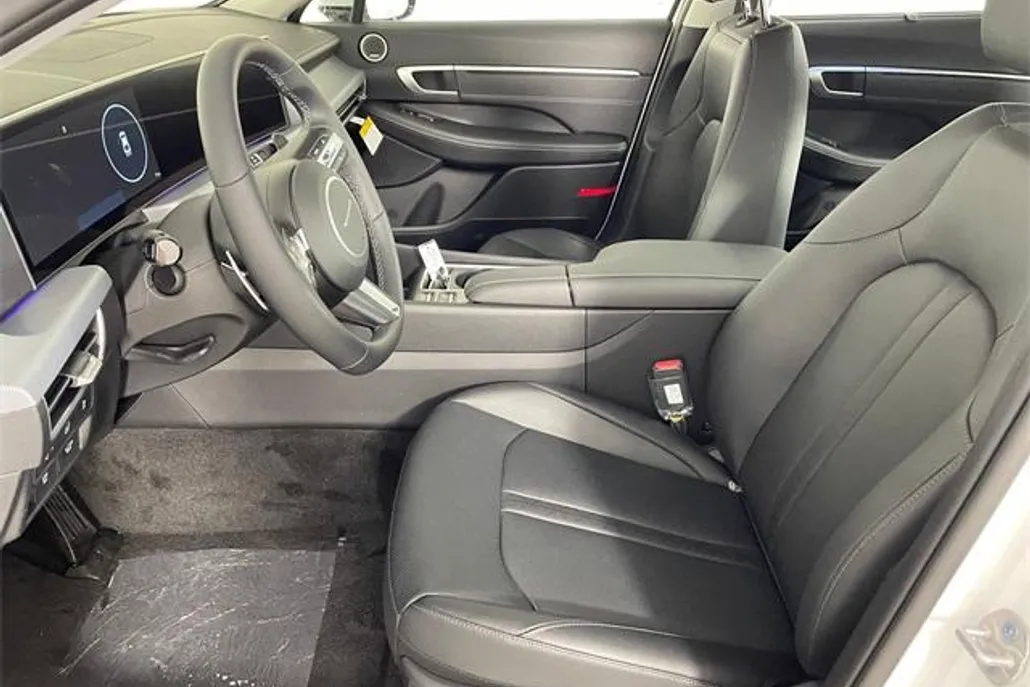 2025 Hyundai Sonata Hybrid Limited photo 1