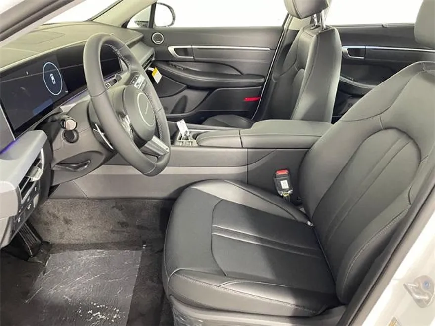 2025 Hyundai Sonata Hybrid Limited photo 1