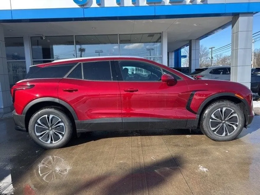 2025 Chevrolet Blazer EV 2LT photo 1