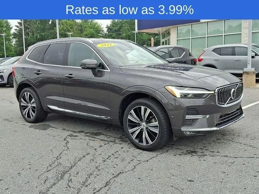2022 Volvo XC60 B5 Inscription photo 1