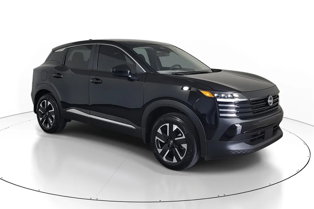 2025 Nissan Kicks SV photo 1