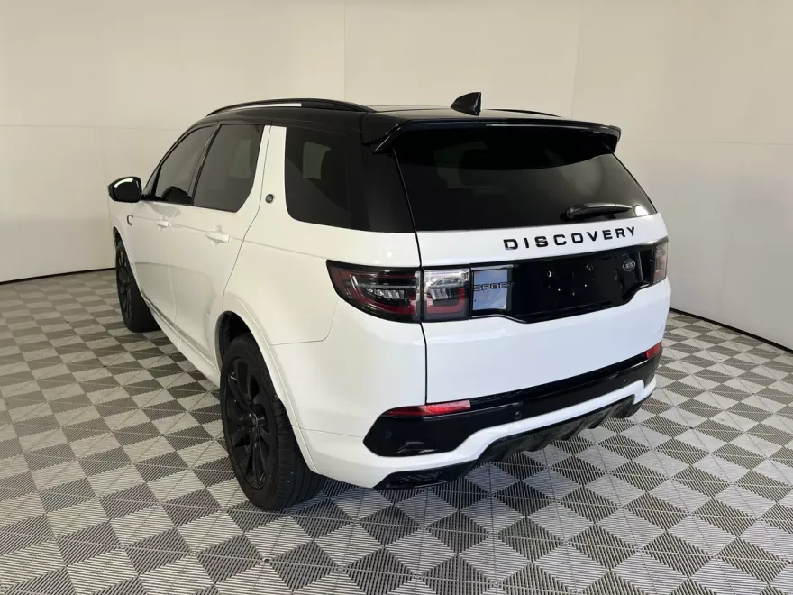 2023 Land Rover Discovery Sport SE R-Dynamic photo 1