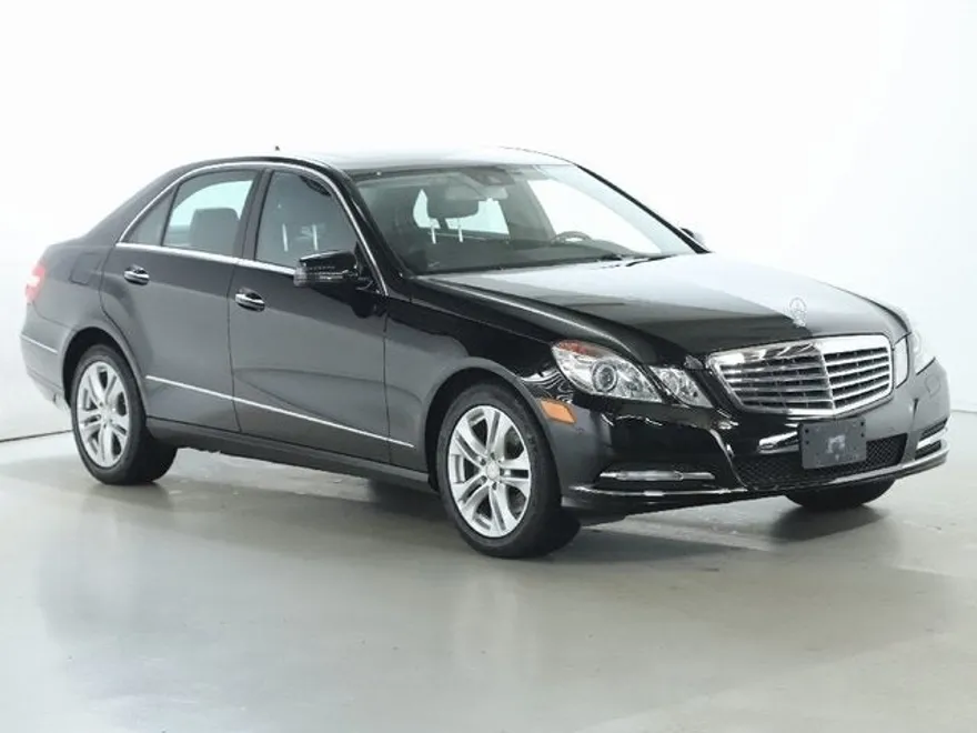 2011 Mercedes Benz E 350 photo 1