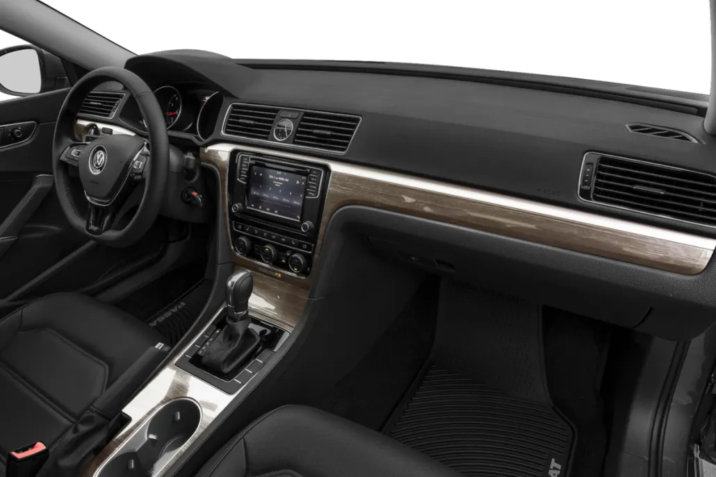 2017 Volkswagen Passat S photo 1