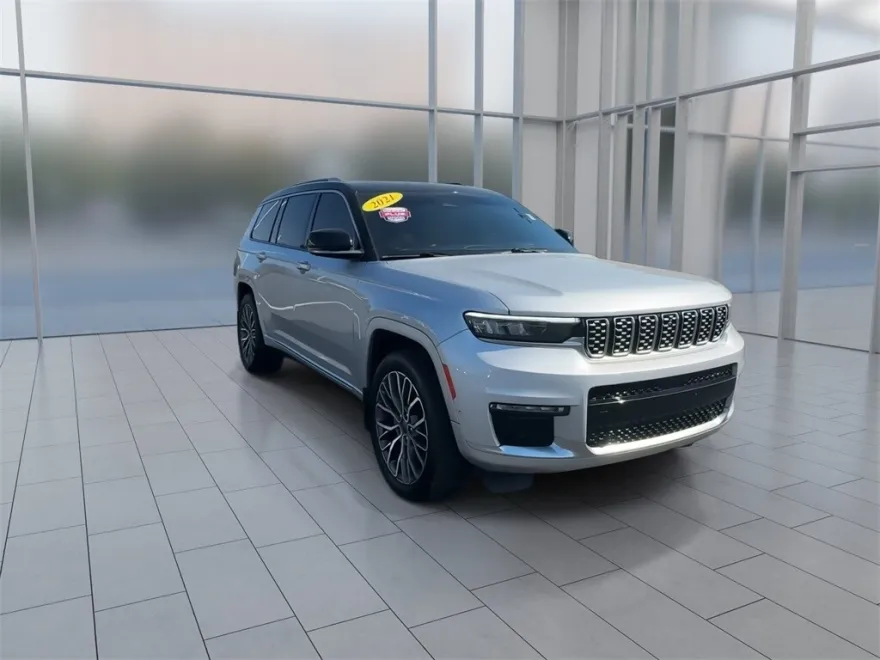2021 Jeep Grand Cherokee L Summit photo 1