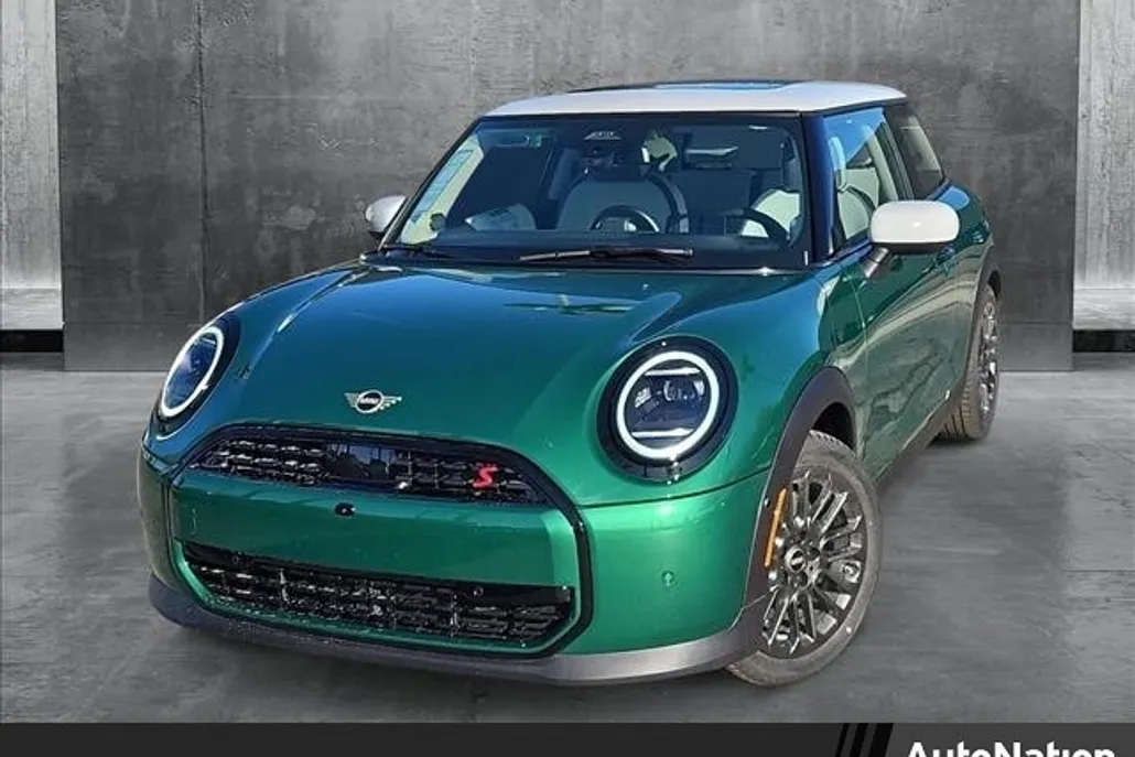 2025 Mini Cooper S Hardtop 2 Door Iconic photo 1
