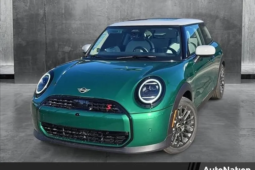 2025 Mini Cooper S Hardtop 2 Door Iconic photo 1