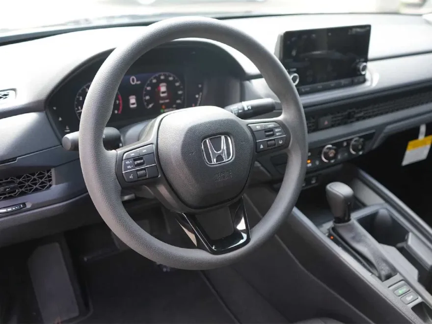 2025 Honda Accord LX photo 1