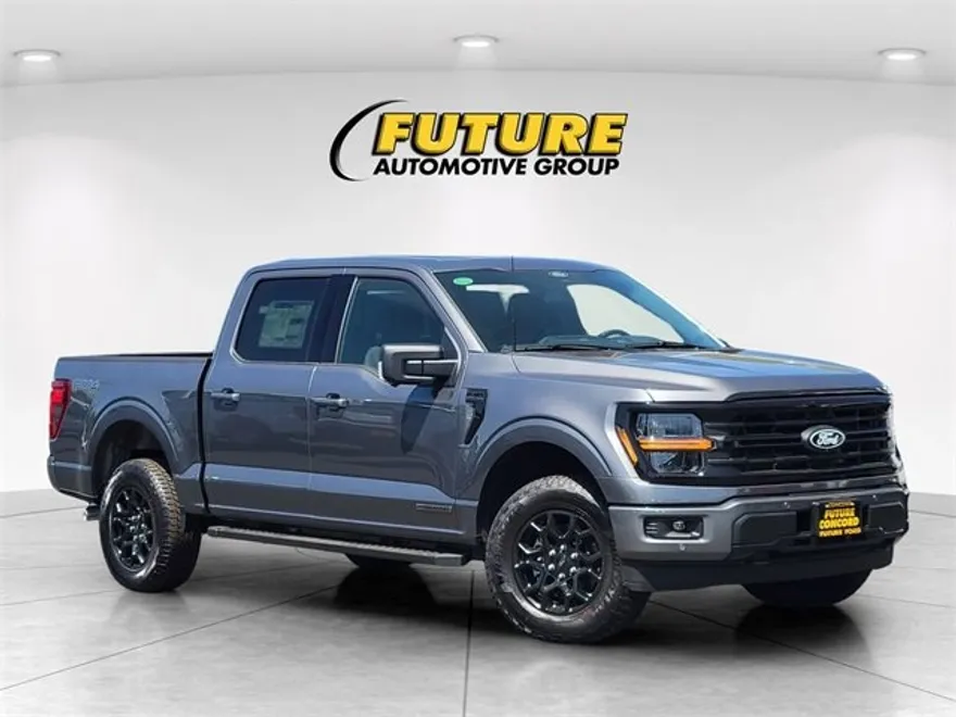2025 Ford F-550 XL photo 1