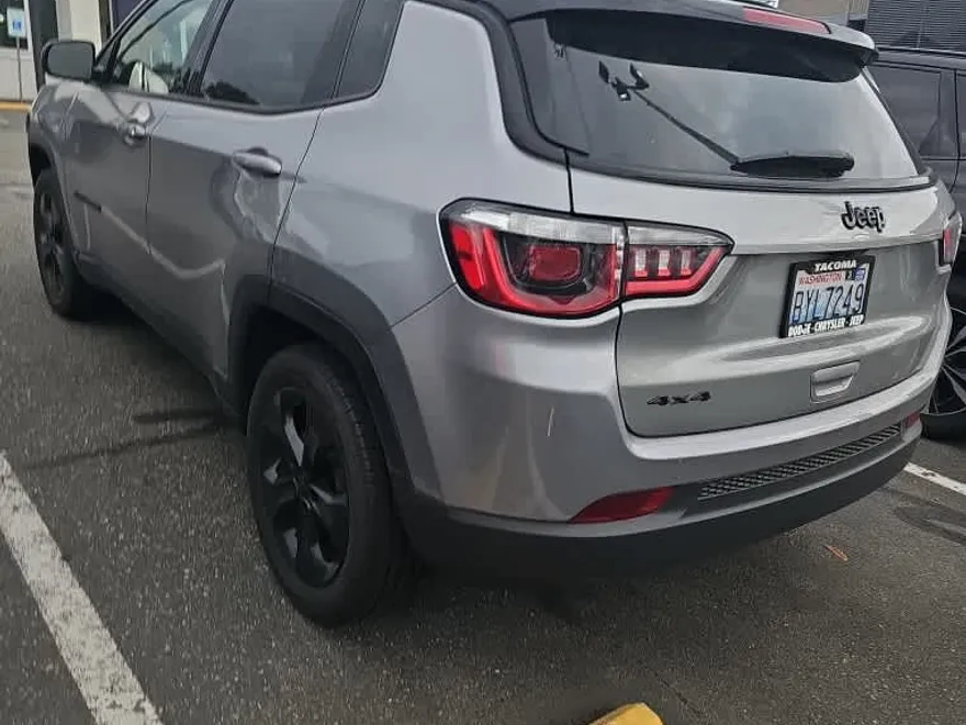 2020 Jeep Compass Altitude photo 1