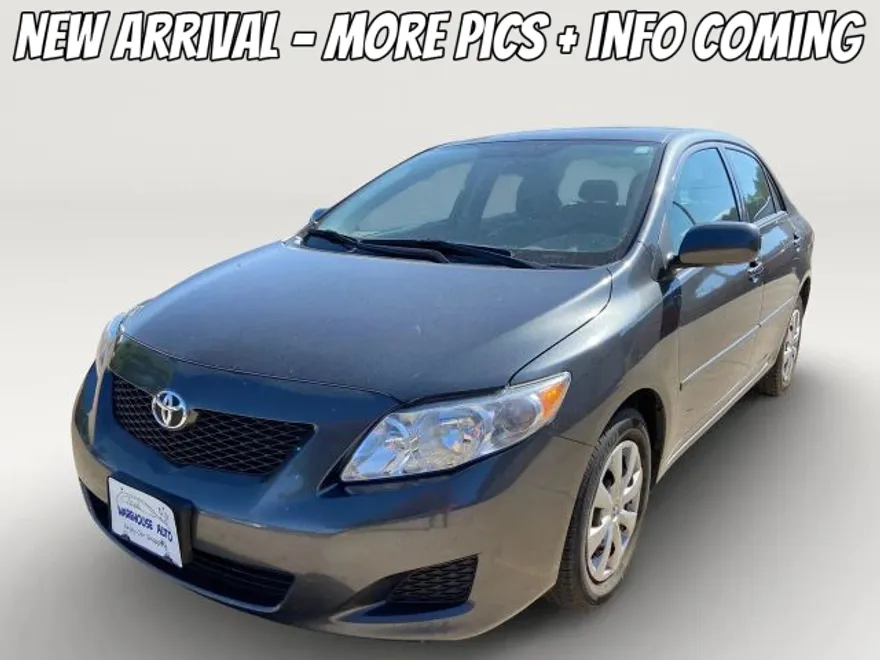 2010 Toyota Corolla LE photo 1