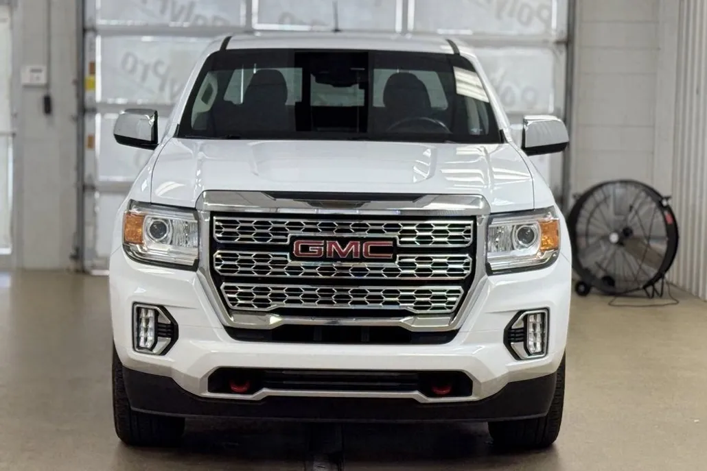 2022 Gmc Canyon Denali photo 1